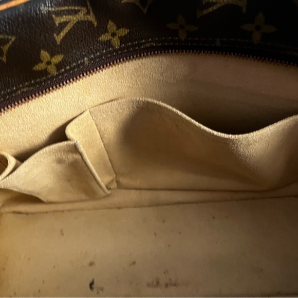 ⭐️Louis Vuitton Monogram Cite GM shoulder bag, excellent condition, authentic - Picture 10 of 16